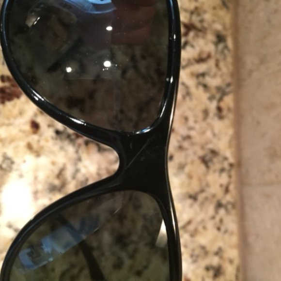 D&G Sunglasses w/ Case - Picture 4 of 4